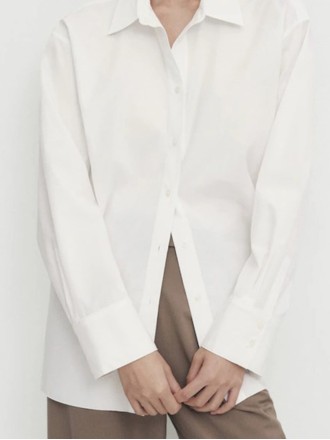 Women's long-sleeved white shirt with lapels